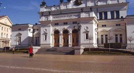 Константин Йованович  прави първия  проект на сградата на Народното събрание