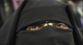 Арестуват жени в Судан за носене на панталони!