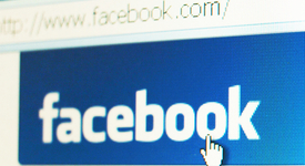Facebook се готви да измести Google