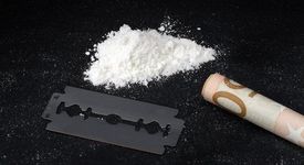 79-годишна баба, арестувана за продажба на дрога