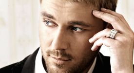 Миро те моли: напиши песен за мен!