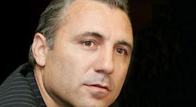 До къде стигна Стоичков със своя английски 