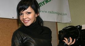 Галена е сгодена, но сватбата е все още далеч