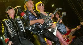 Scorpions тръгнаха на прощално турне 