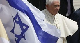 На 19 април 2005 година Йозеф Рацингер става Папа Бенедикт XVI