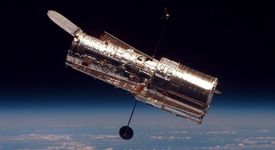На 24 април 1990 година е изстрелян космическият телескоп Хабъл