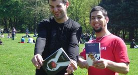 FaceBook събра и лицата и книгите сред природата
