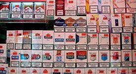 Цигарените кутии нямат място на витрините на магазините