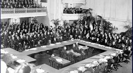 На 28 юни 1919 година е подписан Версайският договор