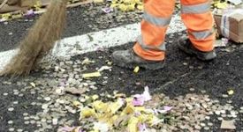 Човек може да граби с пълни шепи пари от улицата