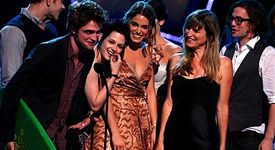 „Здрач” обра наградите “Teen Choice 2010” 