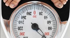 Арестуваха родители, защото петгодишната им дъщеря тежи 76 кг.