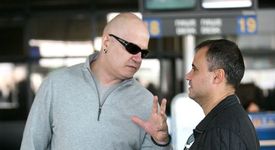 Слави и Ку-Ку Бенд излетяха за САЩ тази сутрин