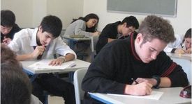 Първият изпит на листовки, заснет с видеокамера - пълен резил