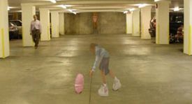 3D образ на дете кара шофьорите да намалят скоростта 
