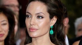 Анджелина Джоли – измамена от унгарски охранител