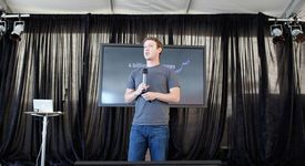 Facebook атакуват Google с новата си поща