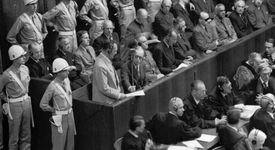 На 20 ноември 1945 започва Нюрнбергския процес