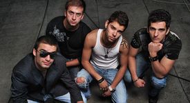 Чуйте първи „Baby Tell Me” – новото парче на Se7en o’ Four