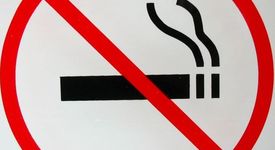 Забраняват пушенето в малките заведения