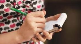 Сервитьорка открадна дебитната карта на клиент, тегли пари от банкомат