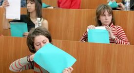 Предварителните изпити в УНСС текат с пълна сила