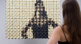Високотехнологично огледало прави снимки, които качва във Facebook
