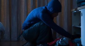 Крадец умрял неволно докато обирал къща