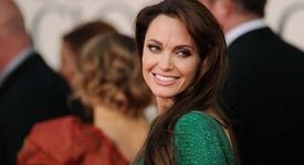 Анджелина Джоли даде име на режисьорския си дебют 
