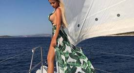 Гери-Никол сложи силикон?
