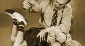 Родителите продължават да възпитават децата си чрез шамари