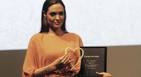 Анджелина Джоли със специална награда от кинофестивала в Сараево