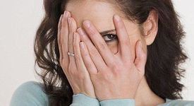 Повече от половината жени не харесват снимките си 