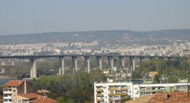 Раздяла с любимата завърши със скок от Аспаруховия мост 