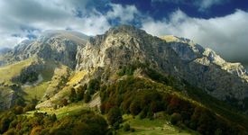 На 27 август 1895 година е основан Българският туристически съюз под ръководството на Алеко Константинов 