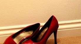 'God Save My Shoes' - филм за жените и обувкитe