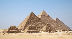 Египетските пирамиди - реставрирани