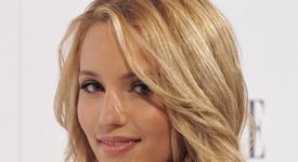 Диана Агрон на корицата на Cosmopolitan Russia
