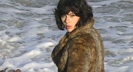 Скарлет Йохансон с нова прическа (+снимки)