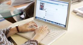 33% от хората слагат край на връзката си чрез Facebook, email или SMS