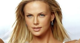 Чарлийз Терон не била особено популярна в училище 
