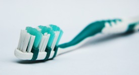 90% от хората мият зъбите си неправилно