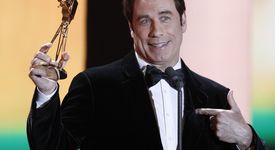 Джон Траволта бил хомосексуалист?