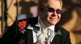 Елтън Джон се притеснява за сина си