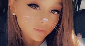 Ариана Гранде с къса коса