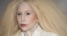 Lady GaGa отново е №1!