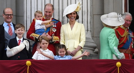 Кейт Мидълтън пази децата от кралските драми