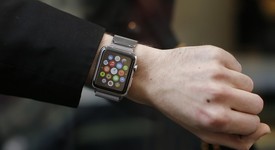 Apple откри дефект в своя smart часовник