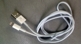 Apple с нов вид USB кабел 