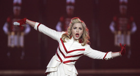 Мадона иска дует с Лейди Гага?